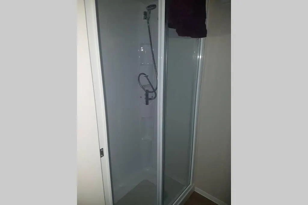 Stunning Deluxe 3 Bedroomed Caravan With Ch, Dg And Decking. Blackpool United Kingdom