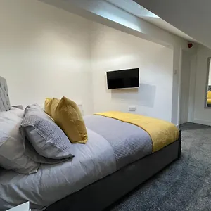 Apartment Newly Refurbished Clarendon Apartments, Free Wifi, Parking, Blackpool